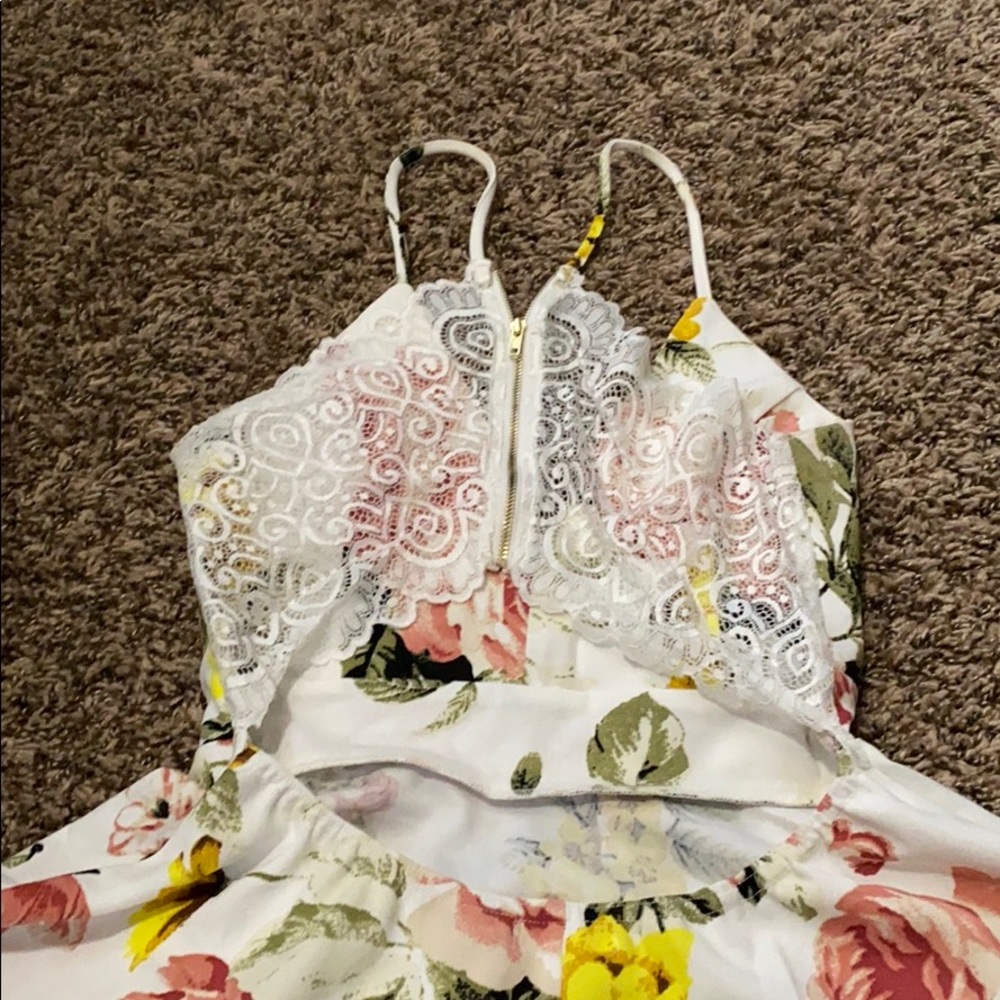 Dress - Picture 3 of 5